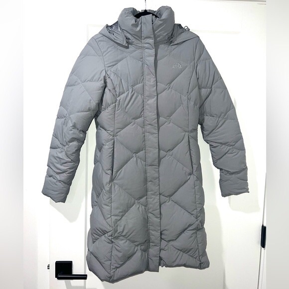 The North Face Jackets & Blazers - The North Face 550 Quilted Puffer Parka Jacket